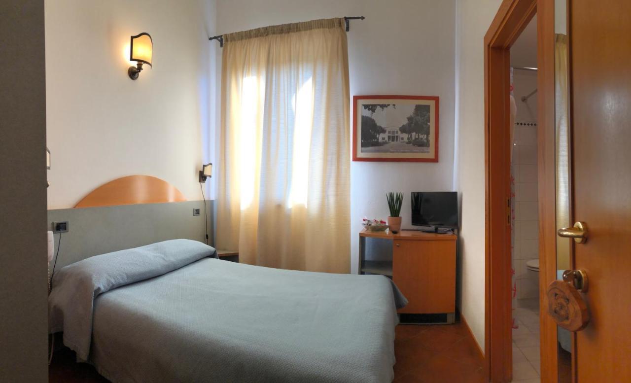 Locanda Menabuoi Donoratico Exterior foto